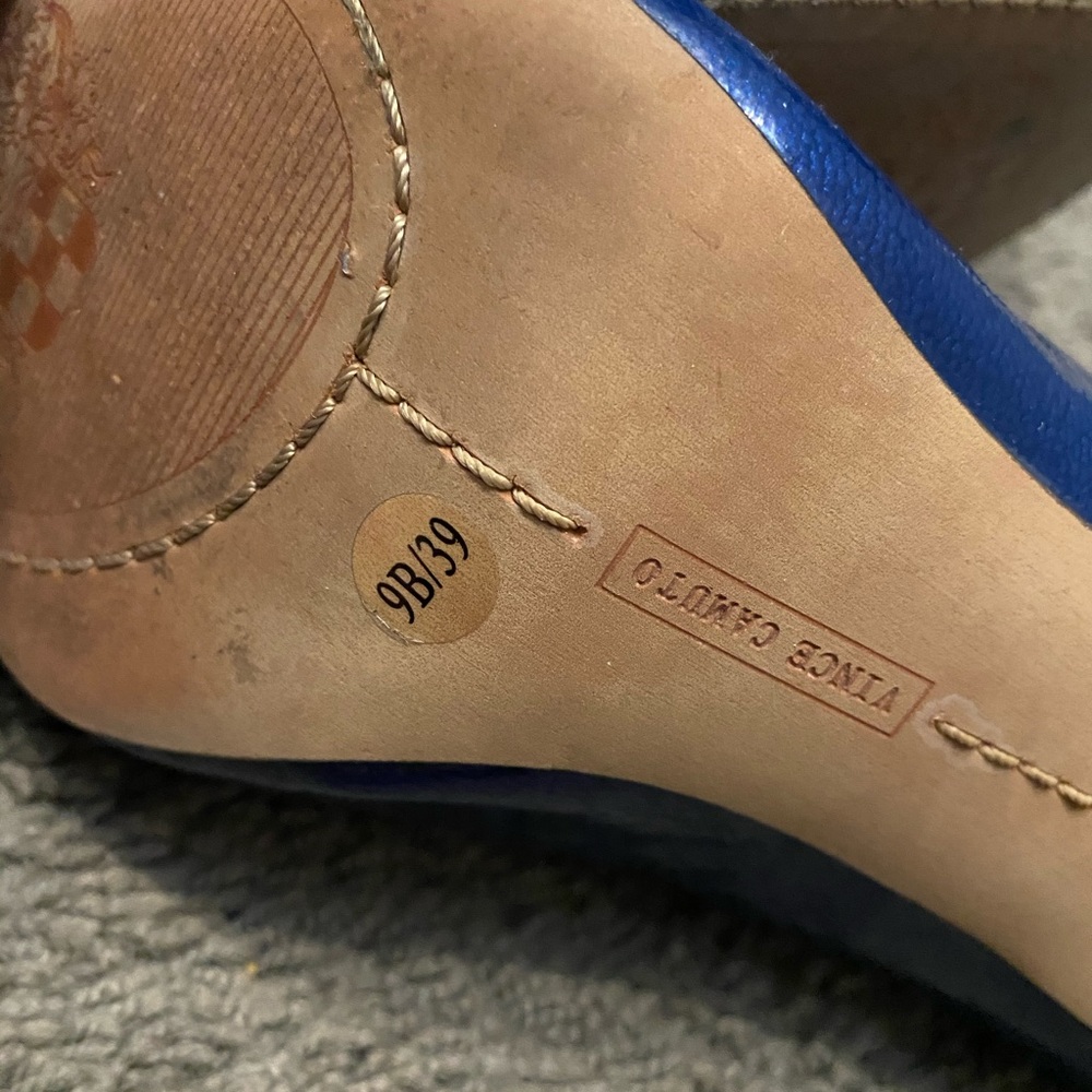 Vince Camuto Blue heels - Picture 6 of 6